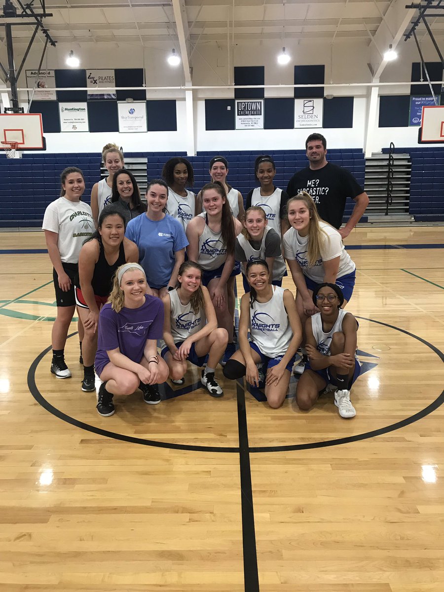 LNCWBB's tweet photo. First day back from break and we had a great game! Thanks to Alumni for coming back to run with us! They also appreciate the value of a post game chat! #womenballtoo #LNCpride @anniethomas321 @_moody5_ @BissingerV @elynch465 https://t.co/4F87xTTHgK