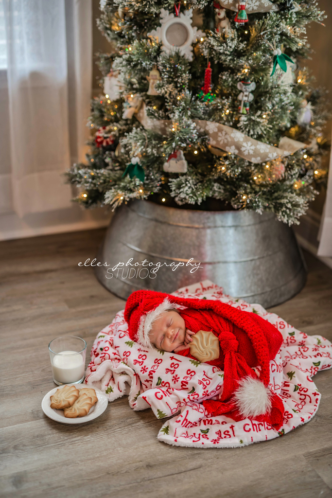 EllesPhoto's tweet image. We hope everyone had a very Merry Christmas!! We had a lot of time with our families and a restful week! We wish all of you a Happy New Year!! We can't wait to share everything we have in store for 2020!! @ellesphoto.com #newyear #family #ellesphoto #northalabama #florida #athens