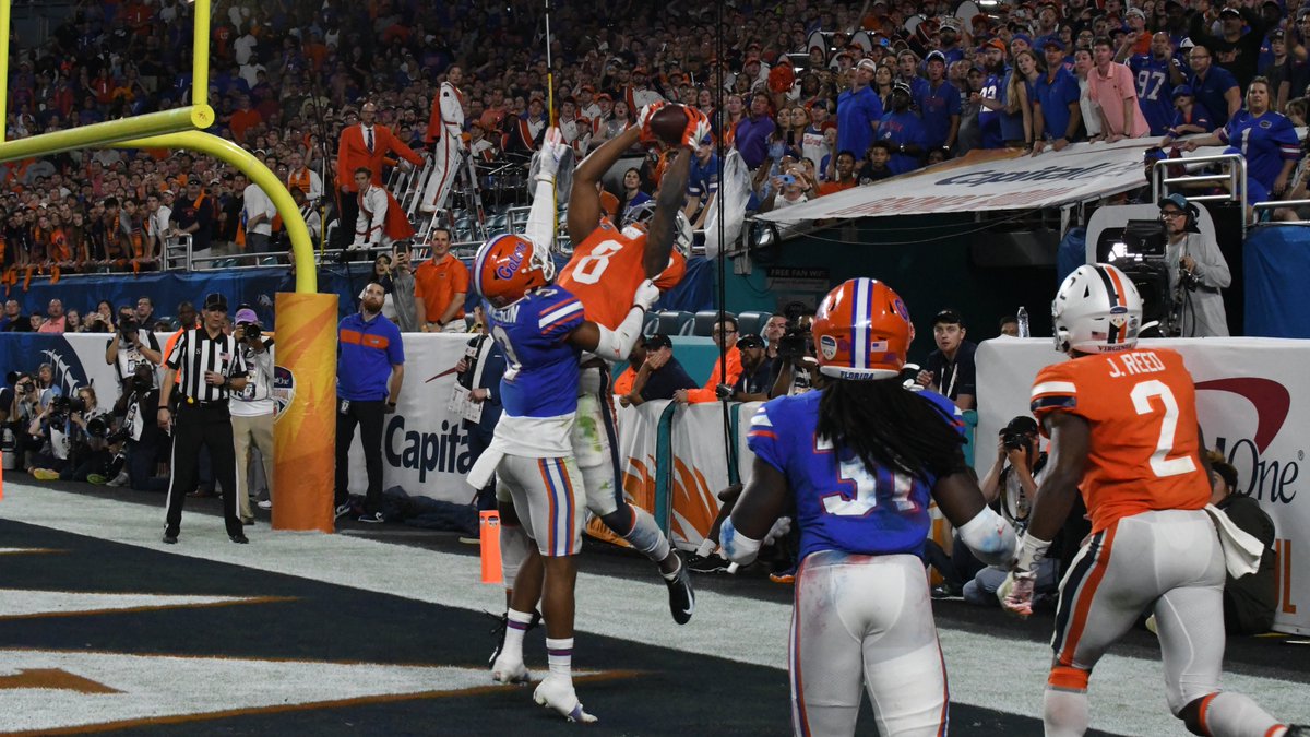 .@3_ToDaNeck ⏩ <a href="/DuBois_5k/">Hassy Bizzle</a> 😲

#GoHoos | #CapitalOneOrangeBowl