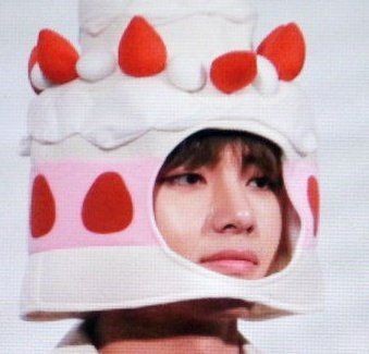 SelaezKassey's tweet photo. Do not let those silly criticisms affect you, Remember that I love you ..
#HappyVDay
#AmamosaTaehyung
@BTS_twt https://t.co/kk5zyfVNSC