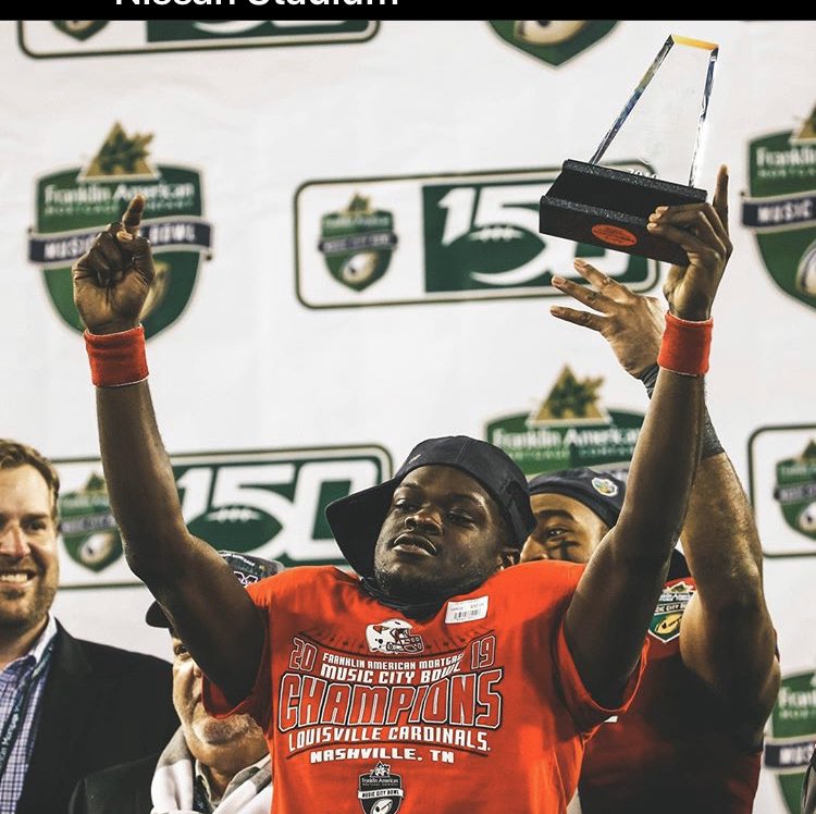 StacySkanes's tweet image. So Proud of Our MVP @malikc_3. This is only the beginning. Only up from here. A different kind of player. My QB #3  L’s up @GoCards @UofLFootball