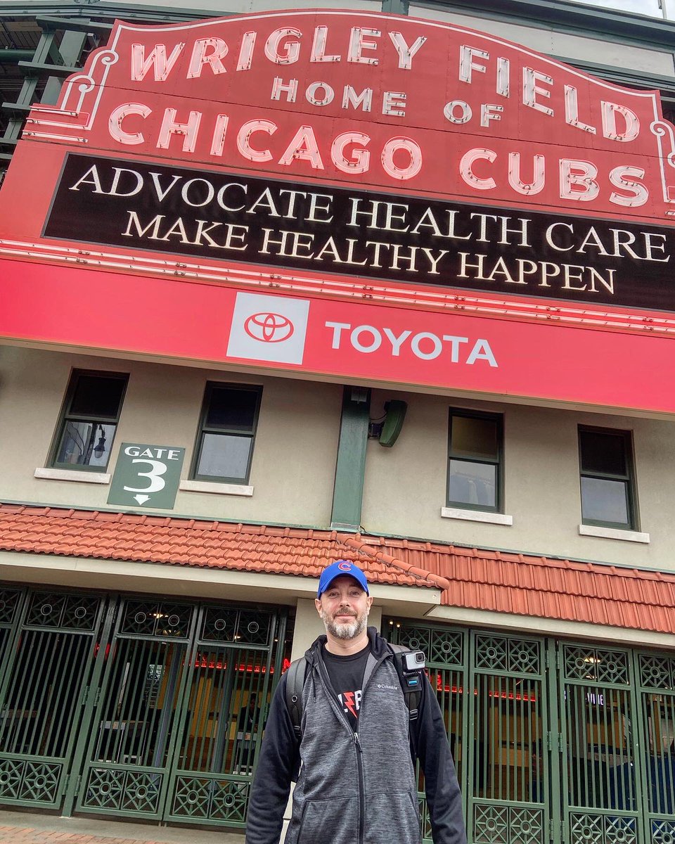 psresnick's tweet photo. Holiday vacation in Chicago and stopped off at a few sports spots &amp; landmarks.  #sportsbiz #sports #chicago #wrigleyfield #mlb #soldierfield #nfl #espn #unitedcenter #nba #cubs #bears #bulls https://t.co/B2mNF6l4IP