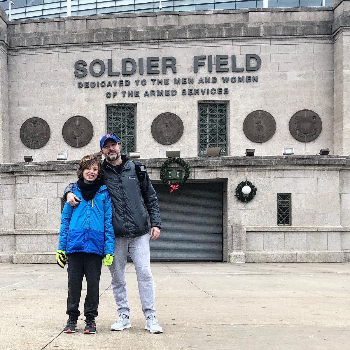 psresnick's tweet photo. Holiday vacation in Chicago and stopped off at a few sports spots &amp; landmarks.  #sportsbiz #sports #chicago #wrigleyfield #mlb #soldierfield #nfl #espn #unitedcenter #nba #cubs #bears #bulls https://t.co/B2mNF6l4IP