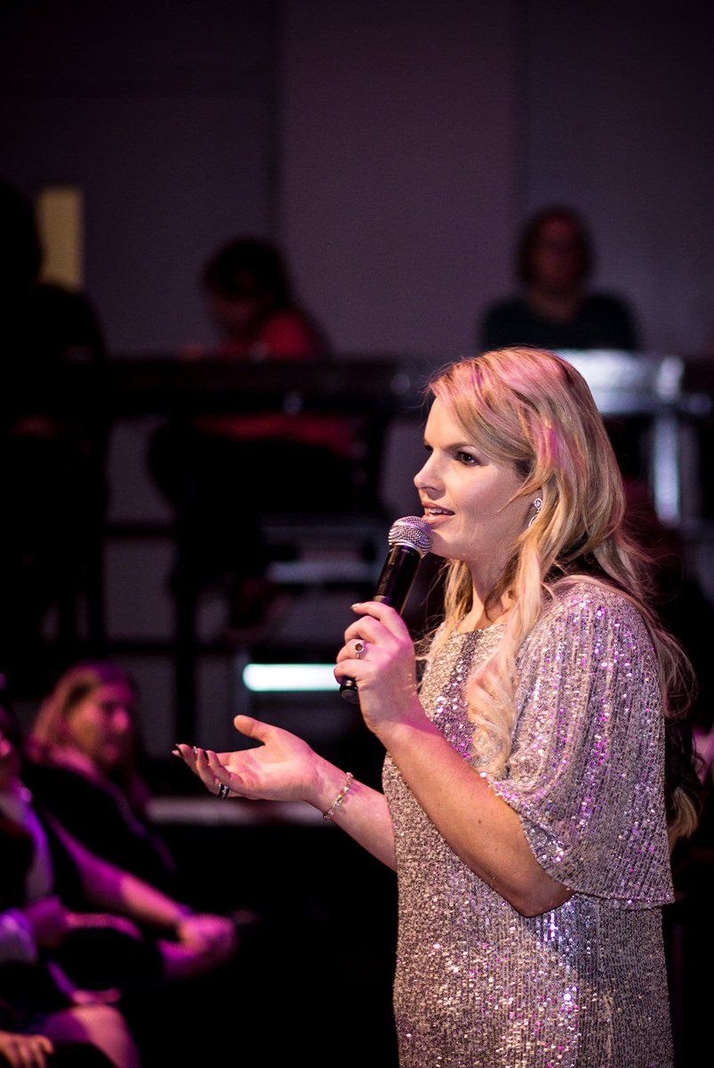 mferreriptbokaw's tweet photo. Thanks again to all the amazing people who came out to the holiday episode of #MichelleLiveInShow! Click through for photos from the event + details on Episode 7... coming up 2/22! ⭐️⭐️⭐️ https://t.co/cslP3CyEKG https://t.co/pIOr7QT7DF