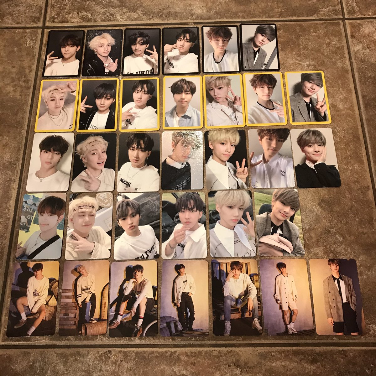 stray kids↳ cle 2 : yellow wood photocards→ $7 each→ including stamped shipping