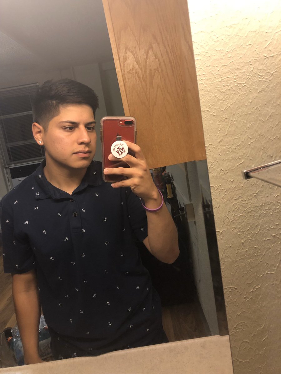tamubetas's tweet image. We would like to wish the Capitan ☸️ of the Nu Alpha Line, #137 Benjamin ”Calix” Zuniga a very Happy 20th Birthday! We hope you had a great day!! #LovelyBaeta #Fall19 #ΣΛΒ #20 @stwbenjamin