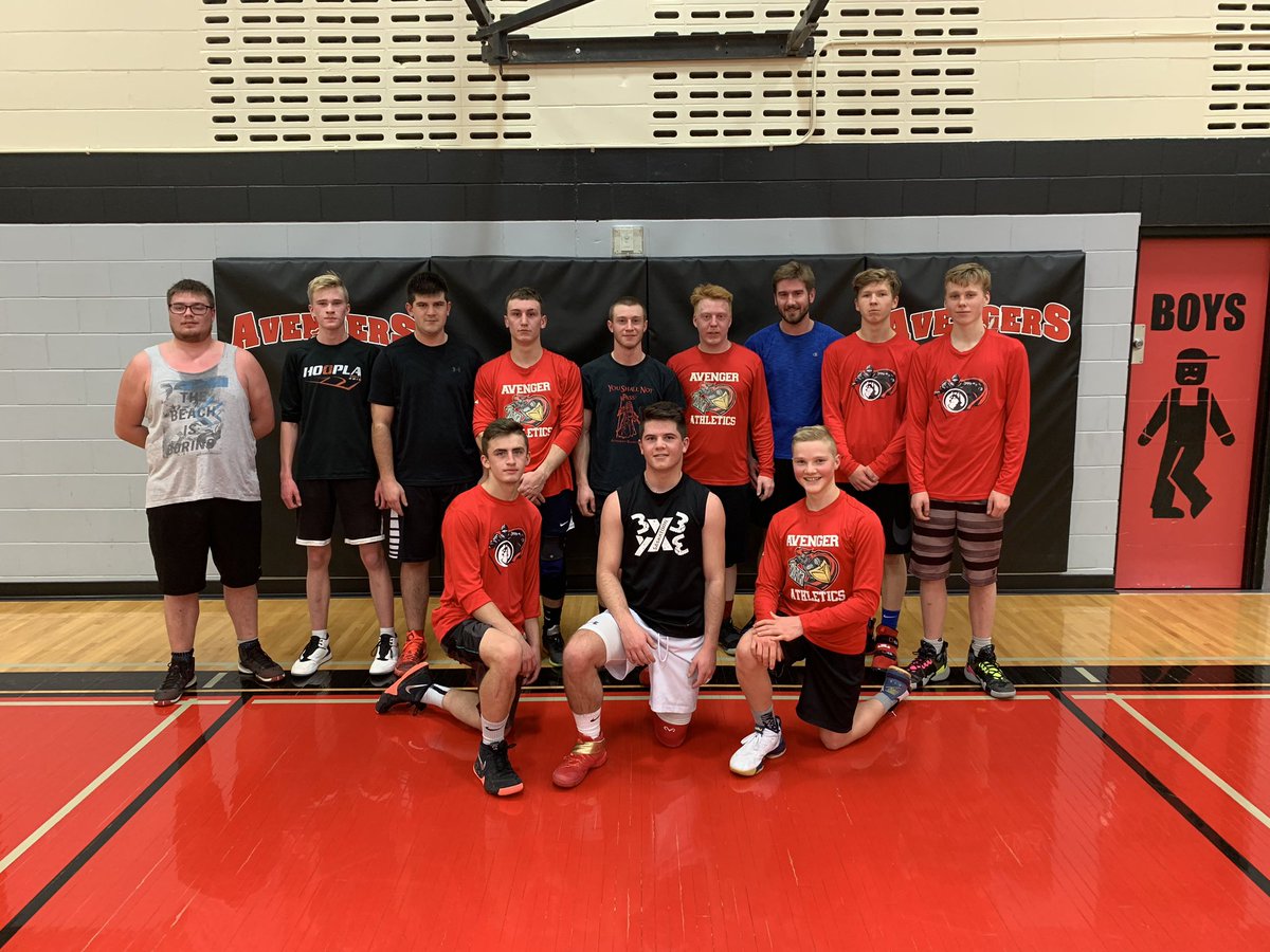 Lots of fun and entertainment at our annual Avenger Alumni Basketball games tonight!  Both close games!  Thanks to those alumni and fans that were able to make it out!! Happy New Year!