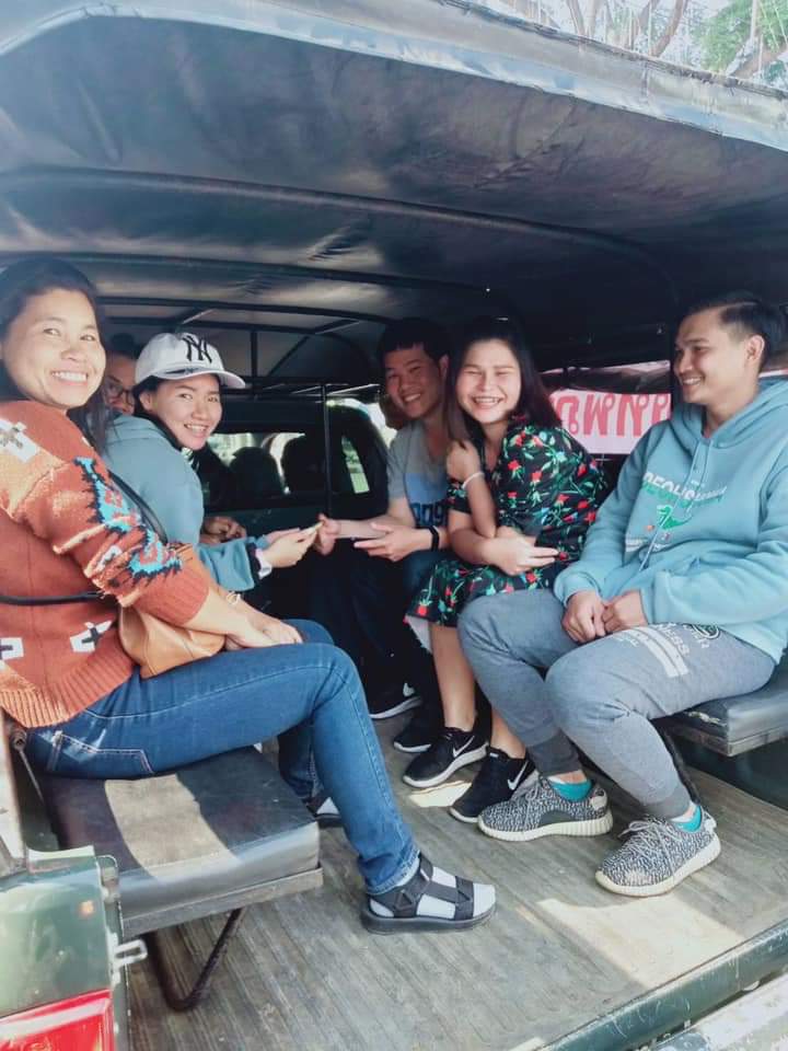 Transport231's tweet image. 🚙💂♀️กองทัพภาคที่ 3 จัดรถรับส่งอำนวยความสะดวกแก่นักท่องเที่ยวที่เดินทางมากราบพระพุทธชินราชในห้วงวันหยุดเทศกาลปีใหม่😍😃