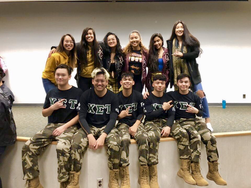 APhiG_NIU's tweet photo. #NAPAUNITY Day 11: Events 

One of our favorite events of all time has to be probate season! We’d love to congratulate again to all the other orgs on crossing their neos!! Its great to see the greek community flourish and thrive as they’ve crossed their new members. ☺️ https://t.co/SIOrcHVErZ