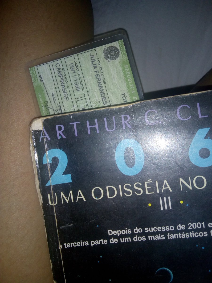 jujubassaura's tweet photo. Dando uma função pro meu título de eleitor https://t.co/gZ1KOI9x2X