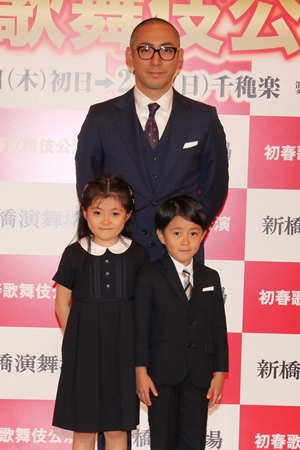 てれびつ子 Auf Twitter 海老蔵の隠し子も17才になるんだ 麻央さんとの間に子どもが生まれて 心境の変化があったのか 隠し子とも会ってるらしい 市川海老蔵の家系図と血縁関係 麻央との馴れ初めや隠し子の存在 T Co Jfk0gtbztg 市川海老蔵でござります てれびつ子 Auf Twitter 海老蔵の隠し子も17才になるんだ 麻央さんとの間に子どもが生まれて 心境の変化があったのか 隠し子とも会ってるらしい 市川海老蔵の家系図と血縁関係 麻央との馴れ初めや隠し子の存在 T Co Jfk0gtbztg 市川海老蔵でござります