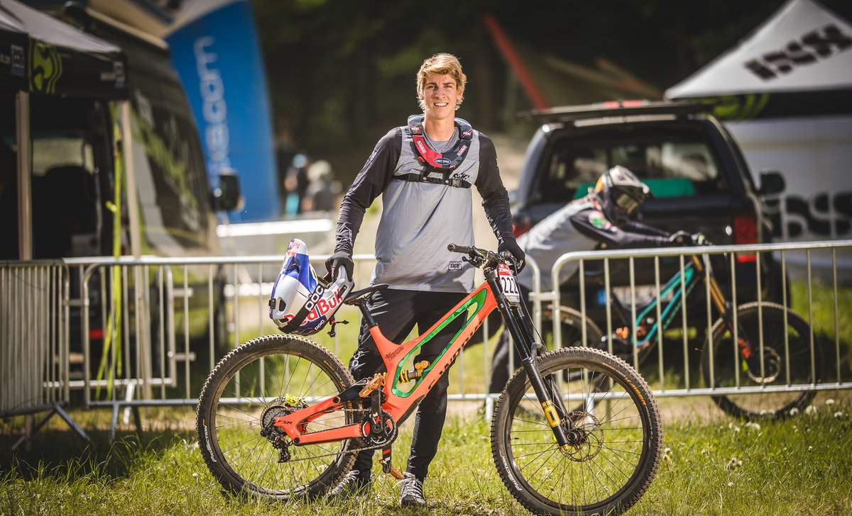mtbnews's tweet photo. Youtuber wechselt Rahmen-Sponsor: Fabio Wibmer verabschiedet sich von Specialized - https://t.co/VD5N9RHV7o https://t.co/pOLuEPTghP
