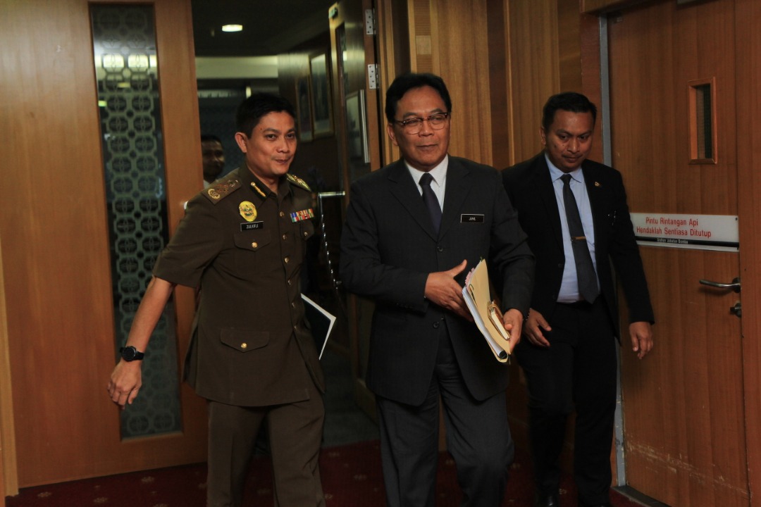 relamalaysia's tweet photo. 30 Dec 2019 (Isnin), Putrajaya:
KPjR Zulkifli bin Abidin, KP RELA Malaysia telah mengadakan Kunjungan Hormat kpd YBhg. Dato' Jamil bin Rakon, KSU Kem. Dalam Negeri (KDN) di Pejabat Ketua Setiausaha KDN. 
@KDNPUTRAJAYA
@JamilRakon
@zulkifliabidin
@kamarudin_rapig
@Roslannong https://t.co/0WCEN7uOeF