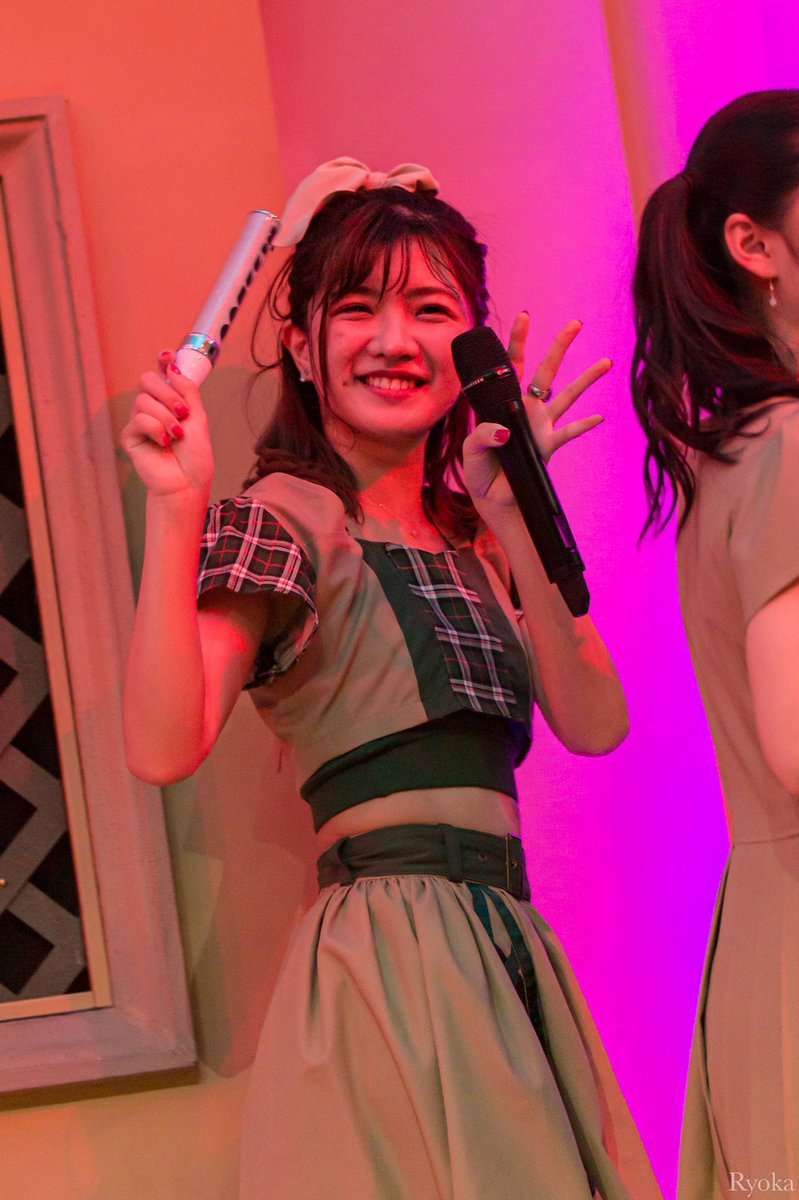 tmsn831's tweet photo. 2019.12.28
KissBee ニューシングル
「えす・あ～る・わい」発売記念イベント ミニライブ＆特典会
@お台場ヴィーナスフォート2F教会広場

中山星香(@seika0705)

#KissBee 
#中山星香 
#えす・あ～る・わい https://t.co/pI3auC7VON