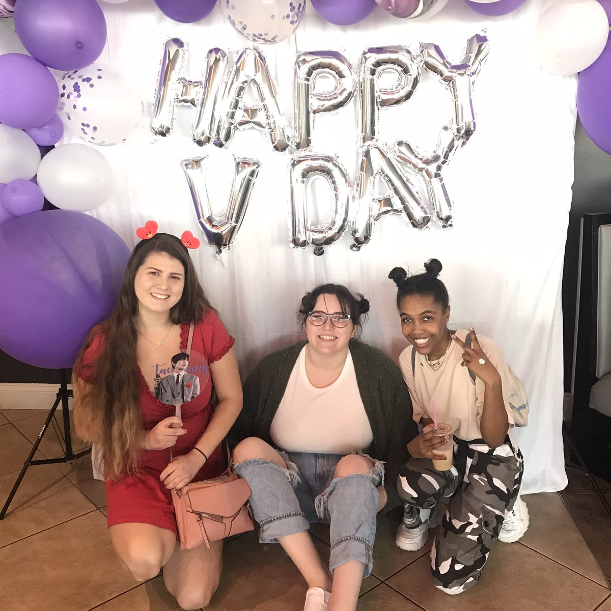 TaestefulTae's tweet photo. I had so much fun today! #vantaebnORL
Happy birthday Taehyung babie!!
๐๐๐
<3 @mygsbff @sarahhhtwt @magicalyoongs @thoviia <3 https://t.co/rSX4khZK9F