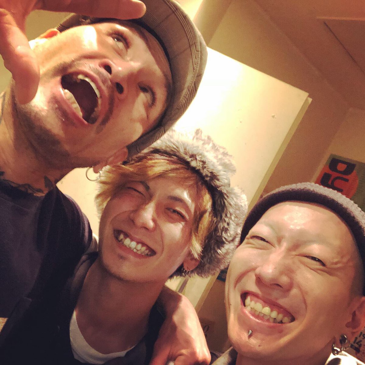 xxx3906xxx's tweet photo. "東京ダブアタック"
.
今年最後のライブハウス、
.
めちゃくちゃ楽しかったーー。
.
短い間だったけど、濃密だった。
.
ライブハウス最高。
.
#tokyodubattack #bimone #daikanyama #unit https://t.co/VSw5hAVw0d