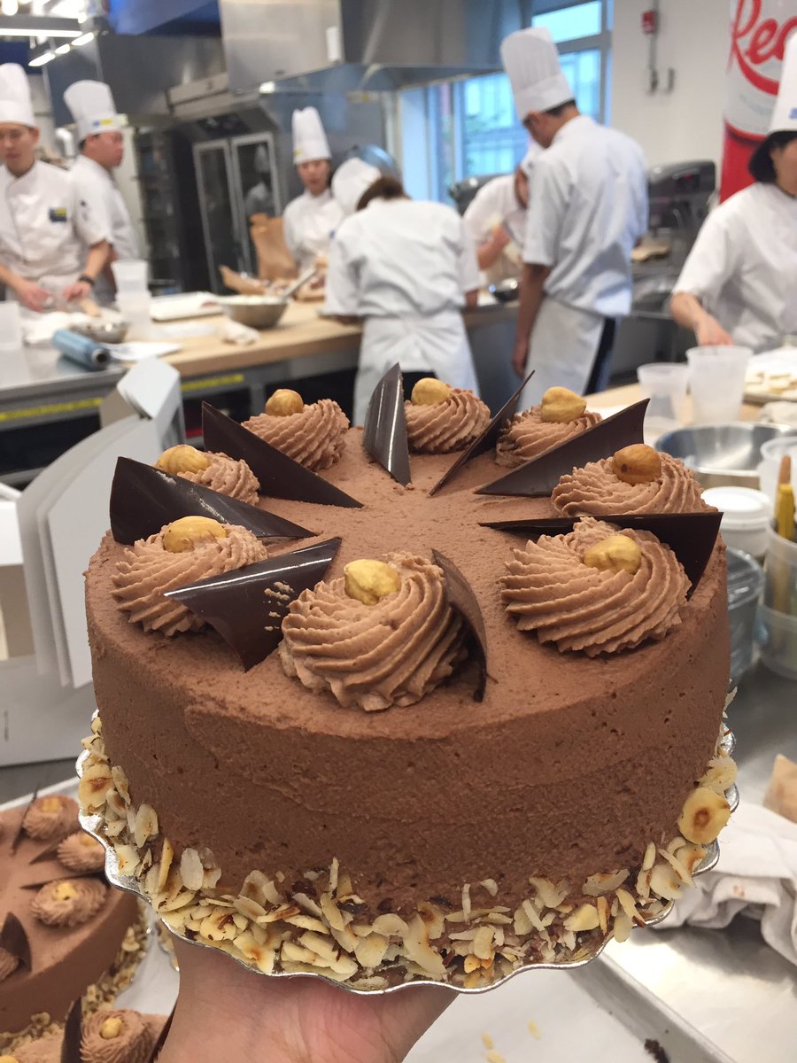 cold_ramyun's tweet photo. I have 4 months off school for a break and Iβm going to miss my baking classes π₯Ίπ₯Ί
Hereβs a few things Iβve done this semester:
β’ Strawberry Shortcake
β’ Chocolate Hazelnut Cake
β’ Mango-Passionfruit Tart
β’ Pistachio Opera Cake
#baking #bakingstudent https://t.co/hnMY1yX3CZ