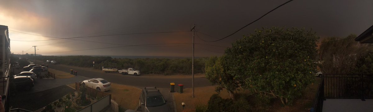 anotherpanda's tweet photo. View from our holiday rental on #Callala beach on NYE 2020. Bushfires close but not too close (for now). Stay safe. https://t.co/W2i3k11oMn