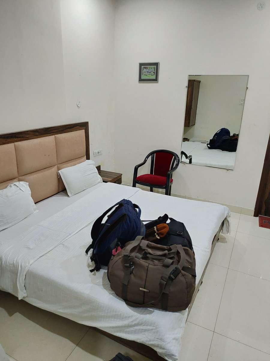 HasejaNaresh's tweet photo. @7rahulc @sidtreebo @kaddyiitr @TreeboHotels @consumercourtin The room category promised at the time of booking was Maple and the actual room allocated is way too substandard. Customer care didn't even bother to look at the pics and said no refund. Is this Treebo standard? https://t.co/7UjVfLggAC