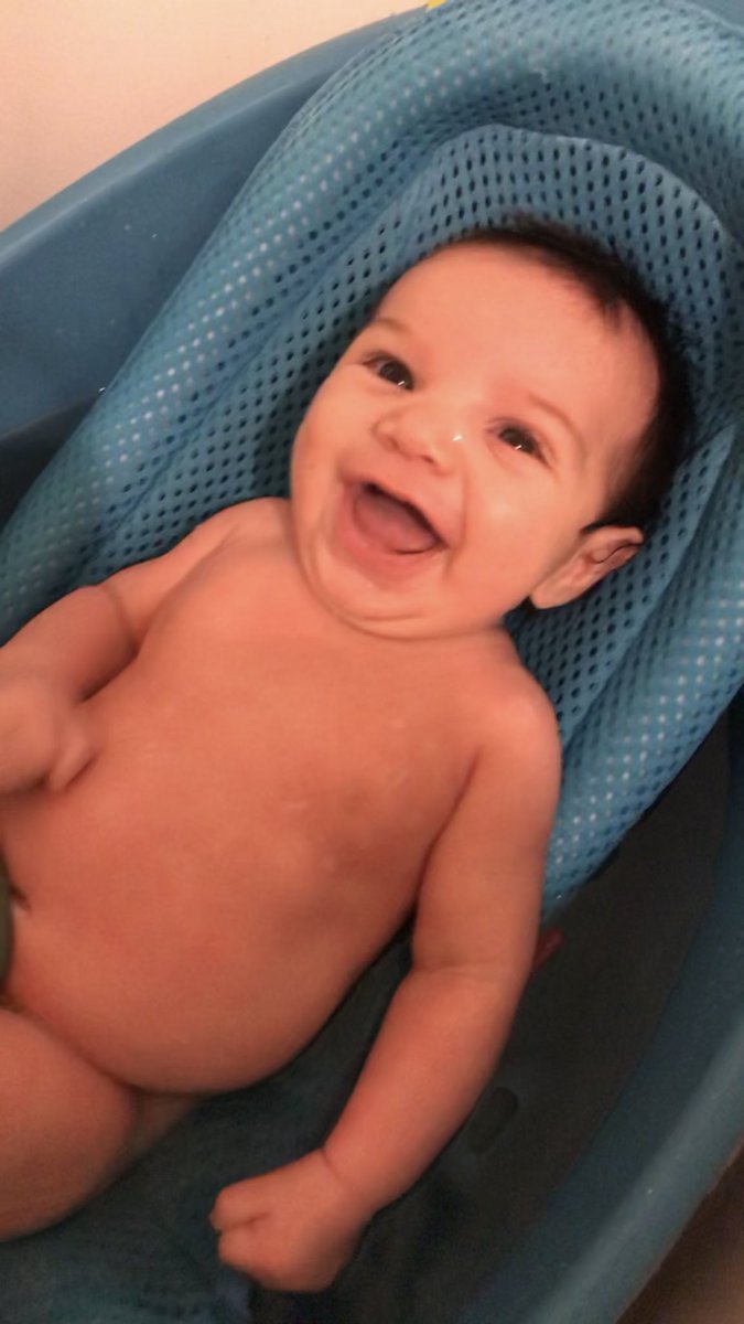 I am beyond blessed and obsessed with this tiny human 😭♡