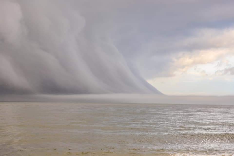 MichaelJHurd1's tweet photo. Wild day on Delaware Bay and Atlantic Ocean. Photos are from Kyle Kaminski Photography.
Lewes, Delaware. https://t.co/Us5YSaMKzH
