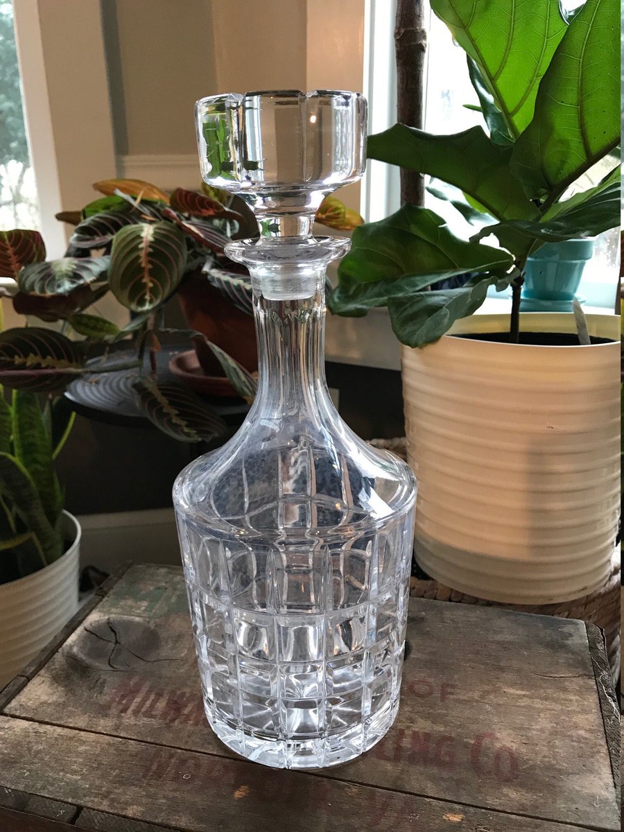 MidModDiplomat's tweet image. Excited to share the latest find in our #etsy shop: #crystal whiskey and spirits #decanter #barware #vintage #classydiplomat #crystal #oldfashion @midmoddiplomat etsy.me/39qngjJ