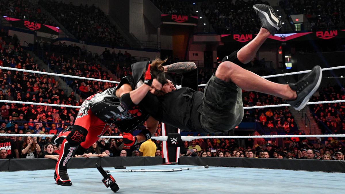 BaltOs1Fan's tweet photo. Last WWE site pix of tonights Raw angle with @RandyOrton and AJ Styles. https://t.co/MPlIh51l2g