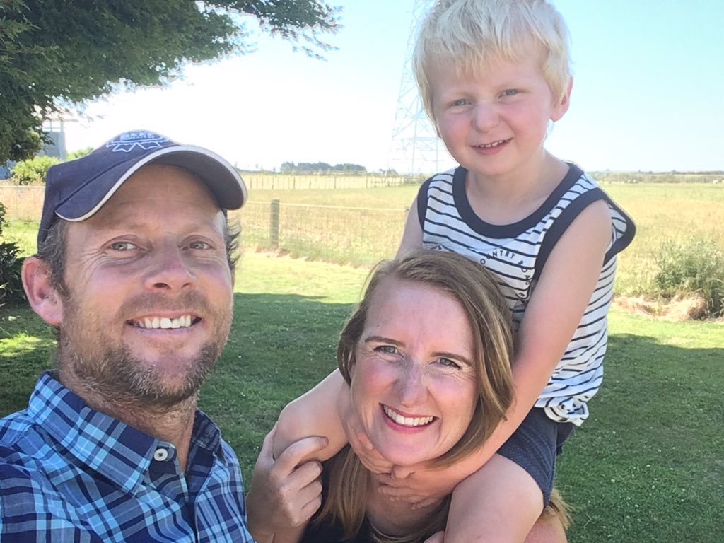 Happy New Year to all our loved ones, crew and farming folk whom we love sharing ideas, dreams, solutions, dance moves and banter with! We reckon 2020 is going to be an absolute cracker.