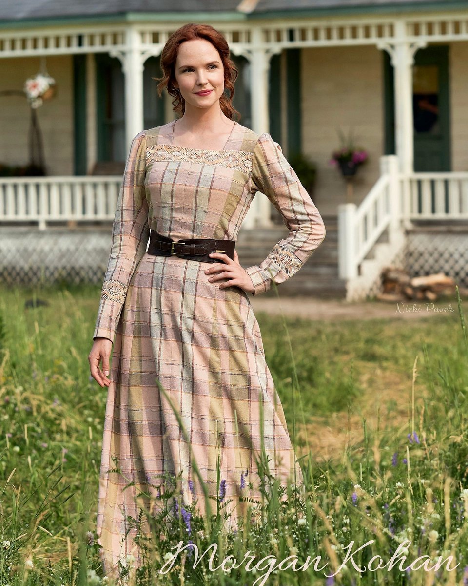 WhenHopeCallsCa's tweet photo. Wishing @MorganKohan a Happy Birthday🎈🎉 & Happy New Year 2020🥂 #Hearties #Hopefuls are awaiting for a #MeAndYou4Season2 #WHCS2 #WhenHopeCalls 🤞🙏 @HMNow @SCHeartHome @whenhopecalls
Edit @NickiPavek
📷: Hallmark Crown Media https://t.co/QZgLipytrn