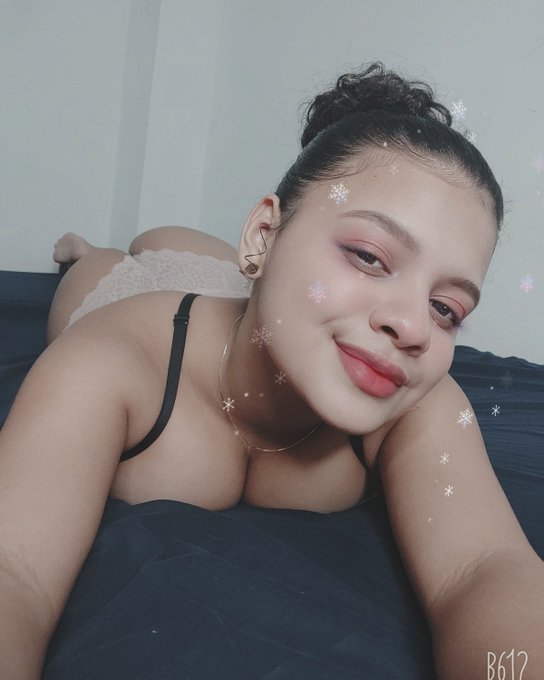 Espero que hoy me den unas "buenas noches"  En l&iacute;nea pronto, no se lo pierdan https://t.co/HvYBqy1PKV<a href="/tag/chaturbate"class="tags"><span>#chaturbate</span></a><a href="/tag/onlinenow"class="tags"><span>#onlinenow</span></a>
