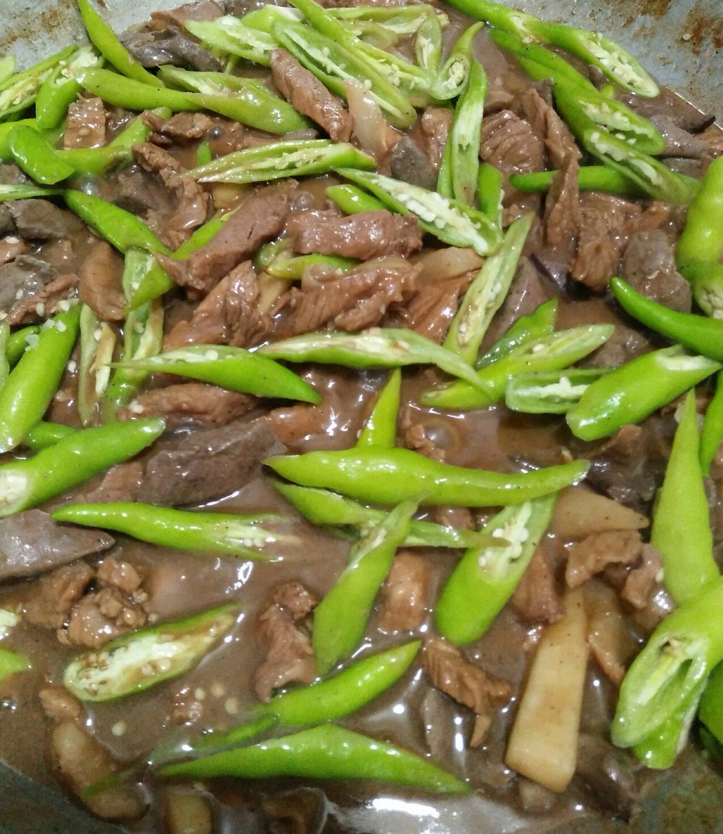 69MushroomHead's tweet photo. My Bicol Version of IGADO. Thanks YouTube for the cooking demo. Konting practice pa at maipagluluto na kita Babe ng gusto mo na ulam. ๐
#PracticeCooking
#LearningByYoutube https://t.co/FOXJKiFJT1