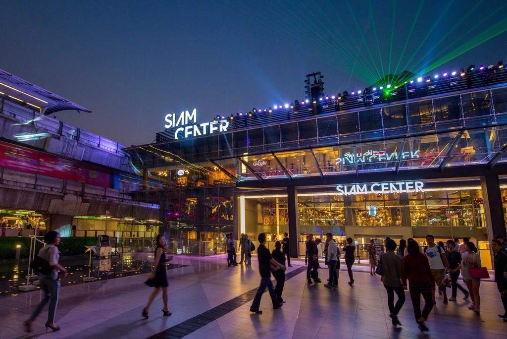 LifestyleAsiaSG's tweet photo. Wondering how to spend your next best weekend in Bangkok? Whether you’re a fitness buff, a dedicated foodie, or a buzzing shopaholic, here’s how to make the most out of your weekend at OneSiam.
#OneSiam #ExtraordinaryExperiences #TravelBKK #Travelins… https://t.co/tHdQCu10PO https://t.co/a8oA3CCWmq