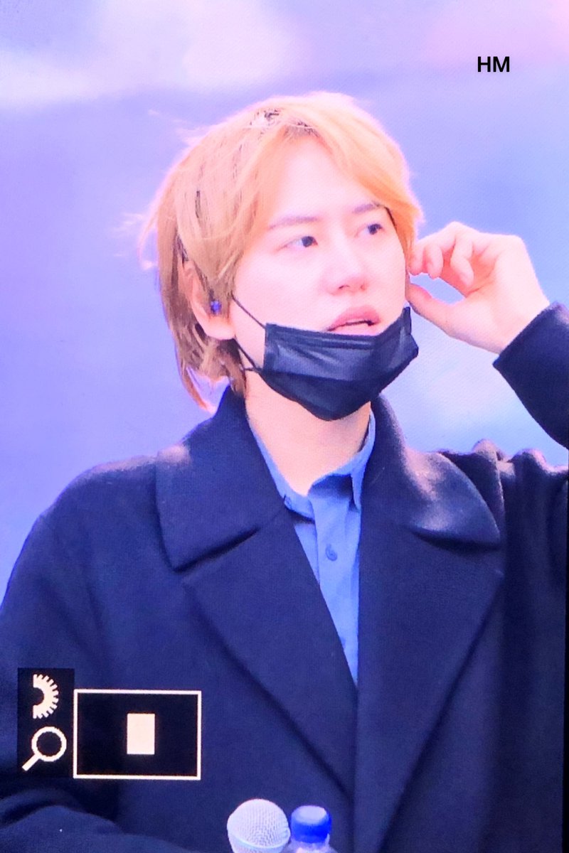 0203_dy's tweet photo. 행복은 영어로 Kyuhyun....... https://t.co/GUPPNgCvvu