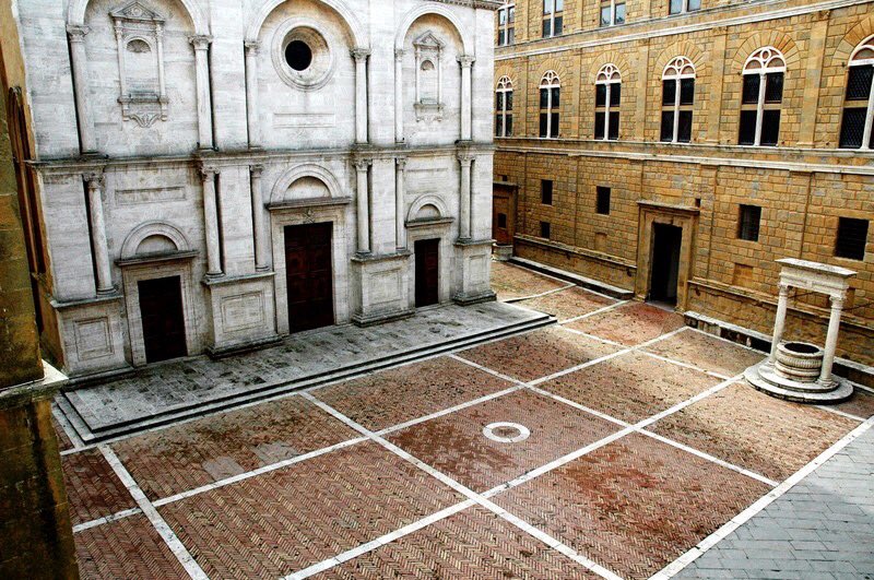 ld_antoni's tweet photo. #DimartsUrbans #MiércolesEnladrillado #JuevesDeArquitectura #ViernesDeArte
Piazza di #Pienza intervención renacentista planificada por Bernardo #Rossellino 

#Duomo #Palazzo #Comunale #Piccolomini #Vescovile https://t.co/2QkC9t0Dww