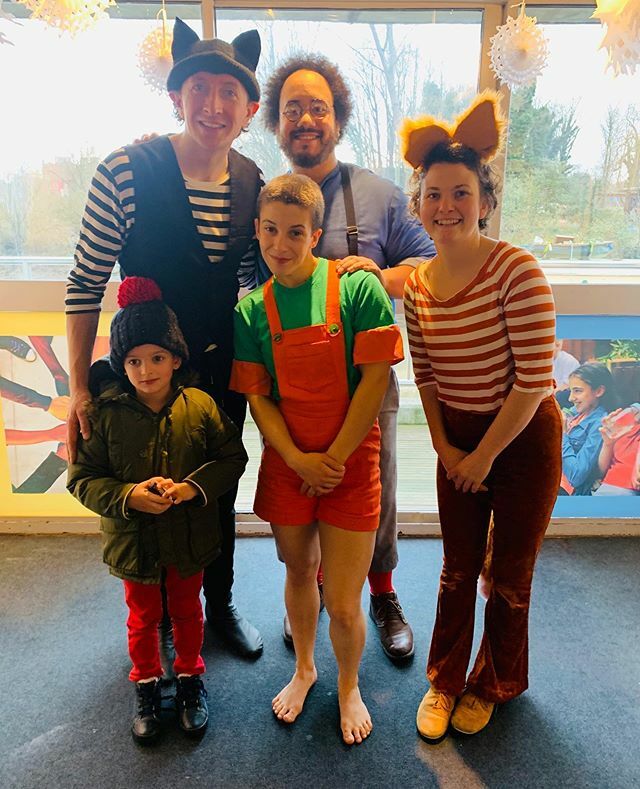 Had a great time <a href="/watermansarts/">Watermans Live and Digital</a> last week seeing Pinocchio. Lots of fun, as usual and something to keep the littlies occupied over this looooooong school holiday 😁. We popped to <a href="/kewgardens/">KewGardens</a> afterwards for some lunch and a much needed run around!
🎄
🎄
… ift.tt/2FecKhn