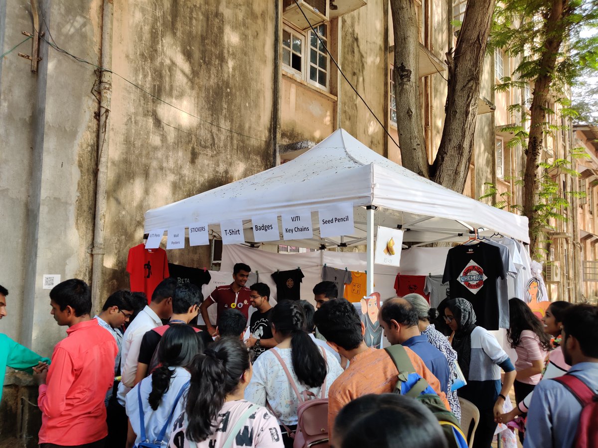 Nodd_App's tweet photo. Had a wonderful experience being part of the judging panel along with Prasad Kulkarni for HiRe 2019 hosted by @EcellVjti. Enjoyed the creative ways of students giving the good old fair stalls a new twist

@Nodd_App  #entrepreneurship #fest https://t.co/mKs30ueqS3