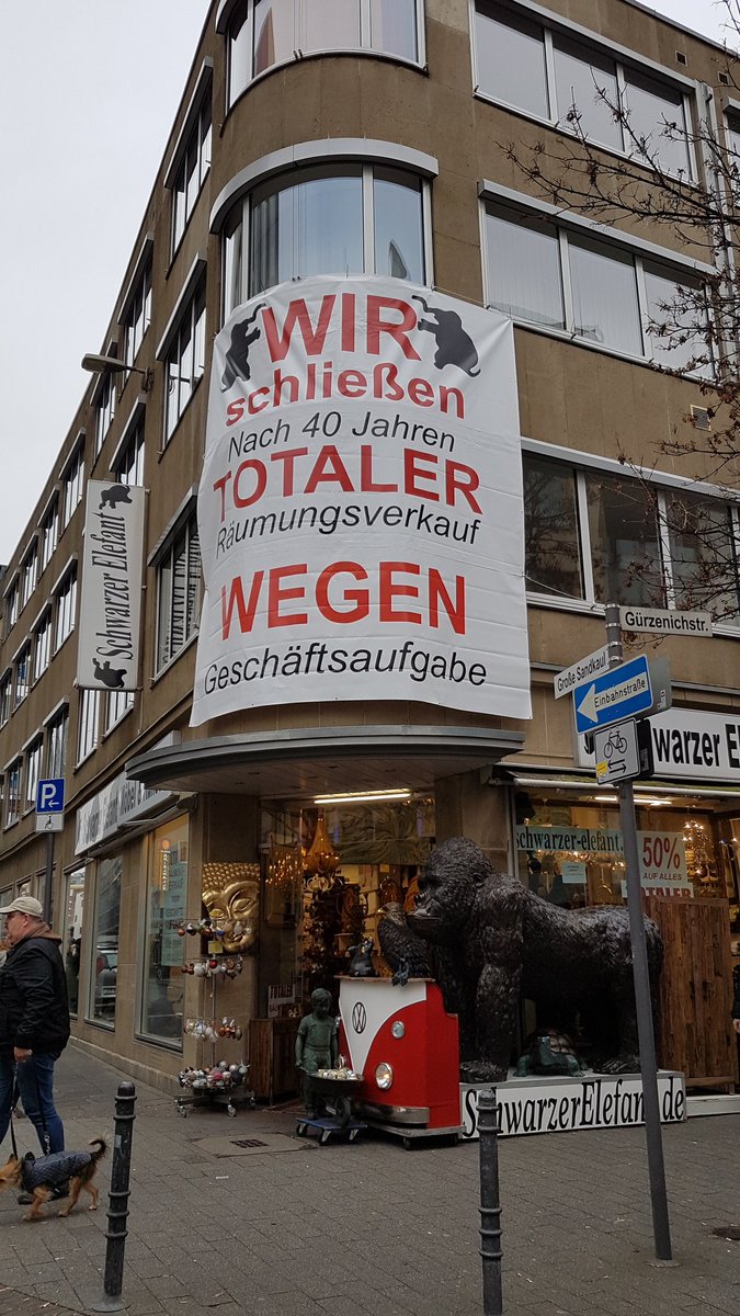 halsbandsittich's tweet photo. Kaum war @tarkan_bagci da, müssen die schließen. Meine Frage: war es das wert? https://t.co/7WFeAYzqgO