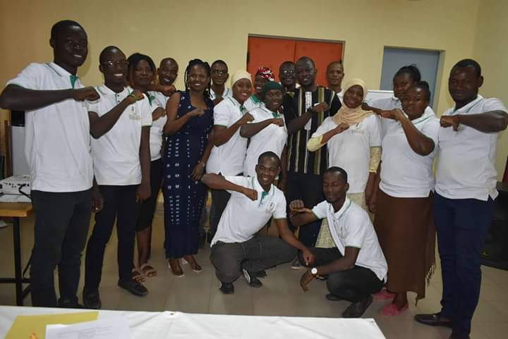 Legrandwed's tweet photo. Si tu veux changer le monde commence par un petit changement et commence par toi-même.
If you want to change the world, begin by the small change and begin by yourself.
Positive vibe ! 💪
@paulinive
@JulesKima1
#PN_FLAO
#LetsImpact
#Be_Better
#NeverGiveUp https://t.co/cpgW1wiaMO
