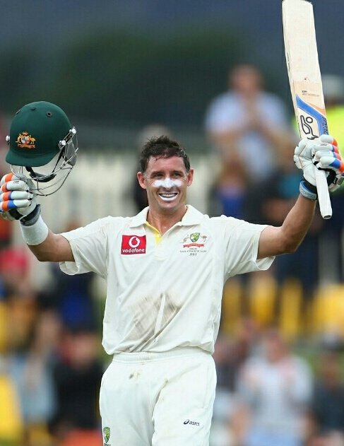 Michael hussey (Debut at the age of 30 and yet called as Mr. Cricket)