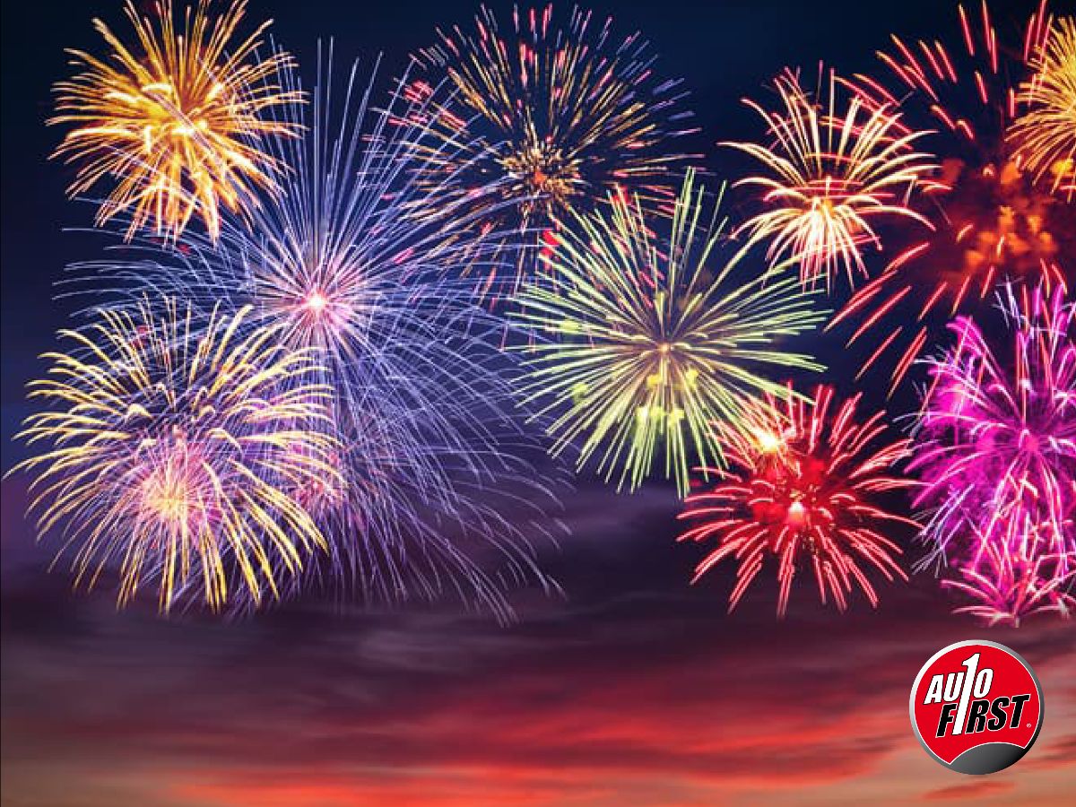 Over een paar uur is het 2020! AutoFirst van den Akker
en werknemers wenst iedereen een knallende jaarwisseling toe met lekker eten,champagne,familie,vrienden en gezelligheid.