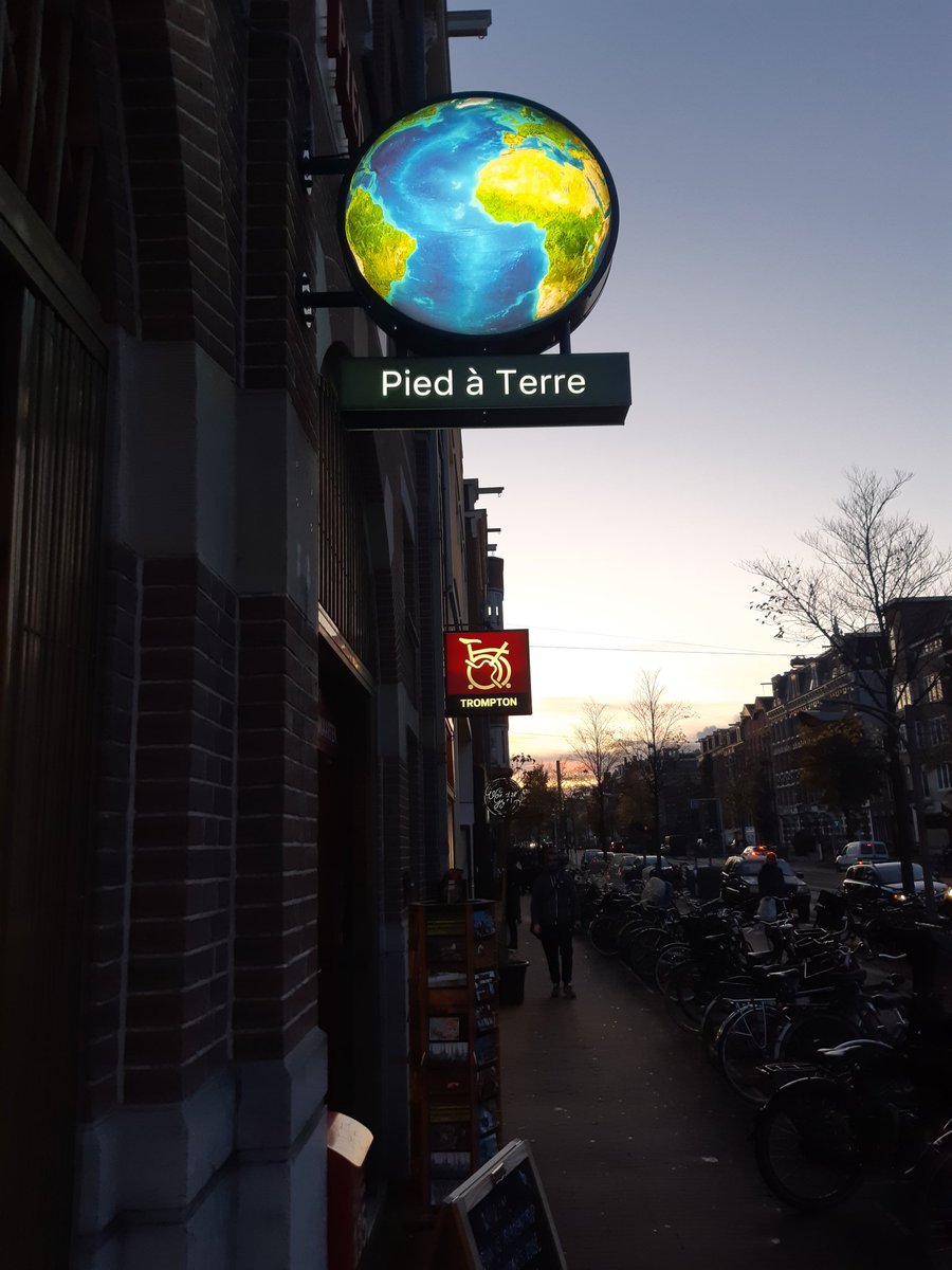 piedreizen's tweet photo. Vandaag de laatste dag dat wij open zijn op de Overtoom 135-137. 90% korting op heel veel producten. Een unieke kans! #verhuisuitverkoop https://t.co/msKwTmXeOi