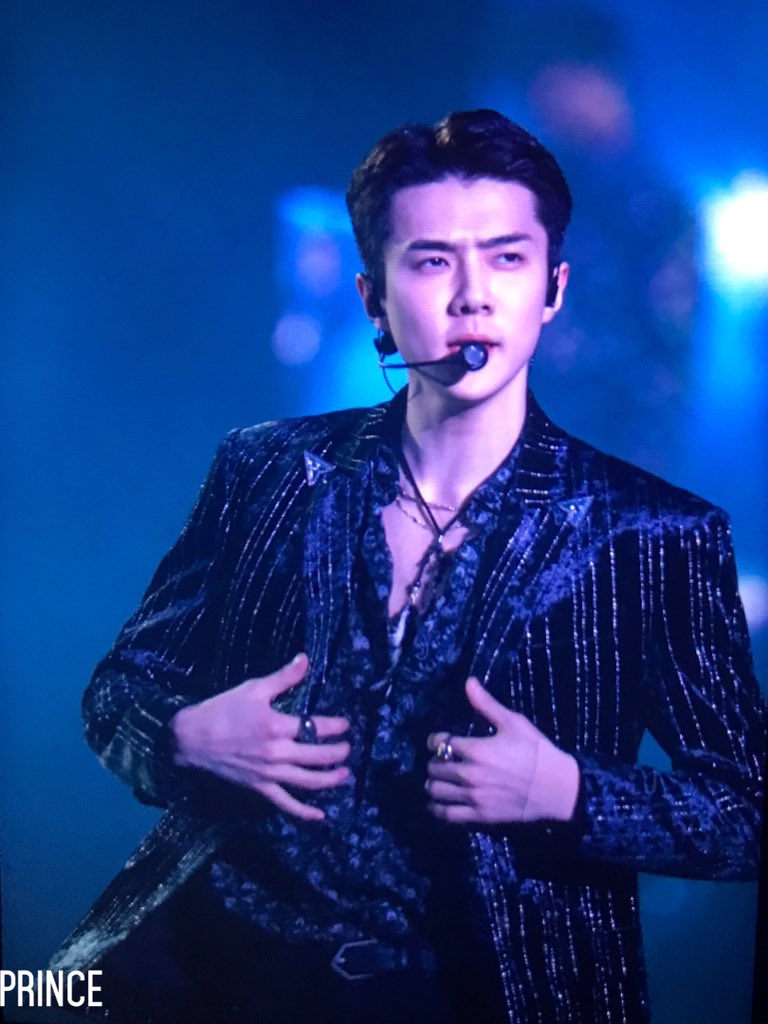 PrinceSehun412's tweet photo. 191231 ExplOration in Seoul
#EXO #SEHUN #세훈 #EXplOrationDotinSeoulDay3 #EXplOrationdotinseoul https://t.co/ZQWDEzO1D2