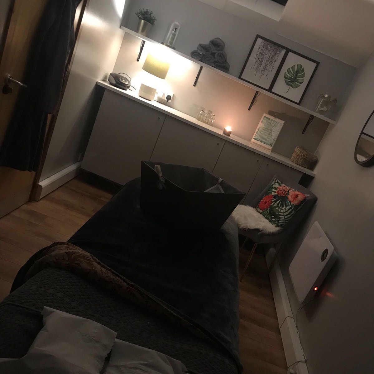 sleepingbeautysalon tweet media