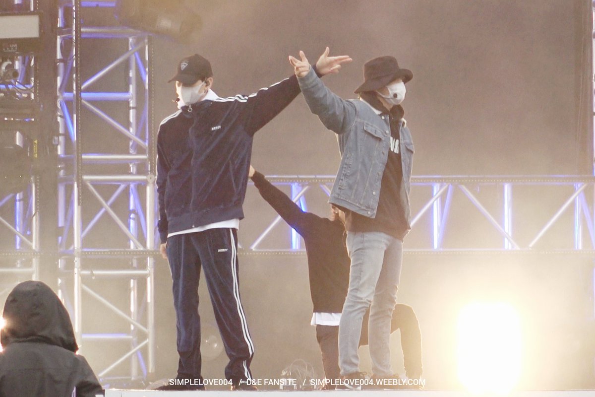 SimpleLove004's tweet photo. 191231 rehearsal 
#SUPERJUNIOR 
#이동해 #이혁재 
#은혁 #동해 #DNE
#DONGHAE #EUNHYUK https://t.co/4yI3GR52Ot