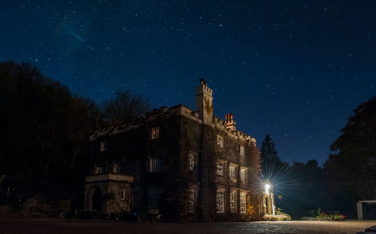 Yarnerhouse's tweet photo. Happy New Year's Eve to all our Wonderful Guests...🥂

#newyear2020 #dartmoor #boveytracey #yarnerhouse2020 https://t.co/WJXCkC6xwT