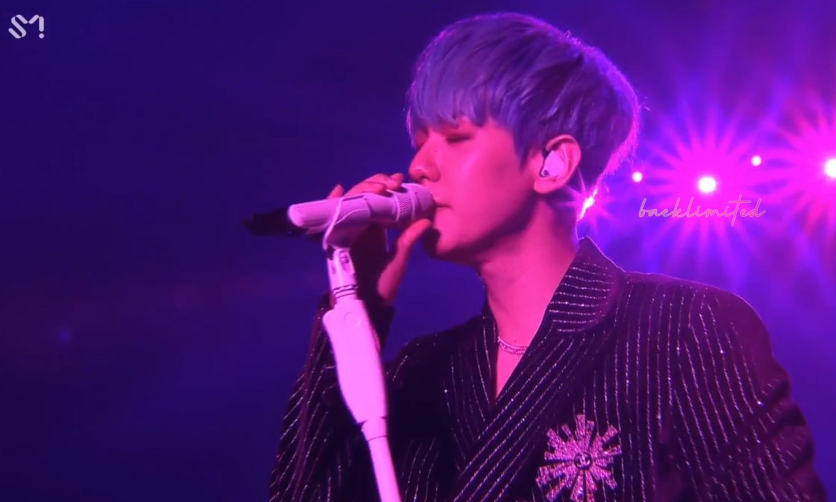 baeklimited's tweet photo. Visual. Talent. Perfect Light. Perfect Person.

#EXplOrationDotinSeoulDay3 https://t.co/HS6onkd5jr
