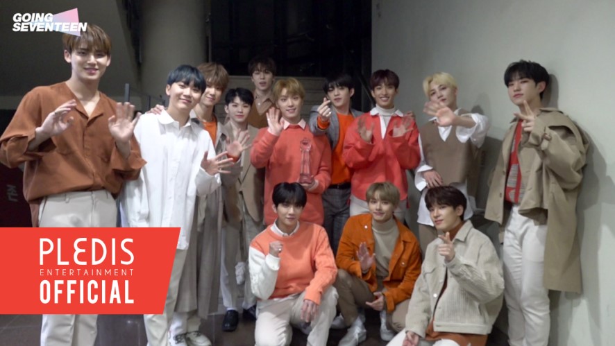 SmileFlowers417's tweet photo. @pledis_17 And throughout the whole year we had Going Seventeen.
https://t.co/UUf8rPQ6vw
#SEVENTEEN #SVT_2019 @pledis_17 #2019_SVT_YEAR https://t.co/4LOPe3aqoY