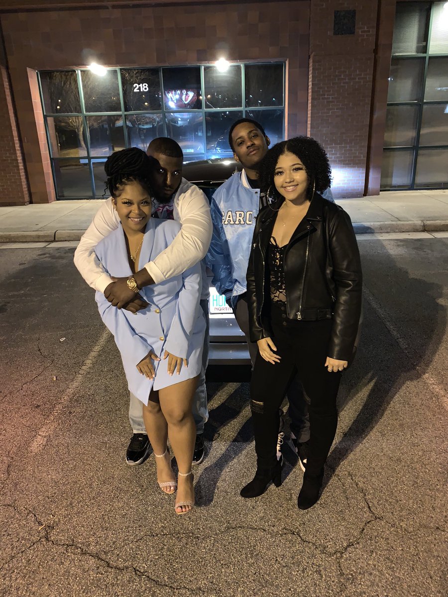 _Pretty_in_blue's tweet photo. 💙💙 #Couples #BlackCouples #BlackExcellence #FourDegrees https://t.co/VKzlL5Pfu2