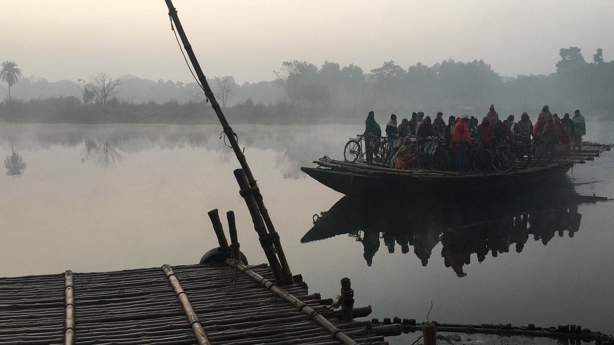DaryaDashaC's tweet photo. Come and ferry with me across the Jalungi, from the Mayapur gats. Witness the speculator views! But, don’t forget to layer up because it’s winter 💛 #aryalanders #india #actorslife https://t.co/ZErsaNgGe4