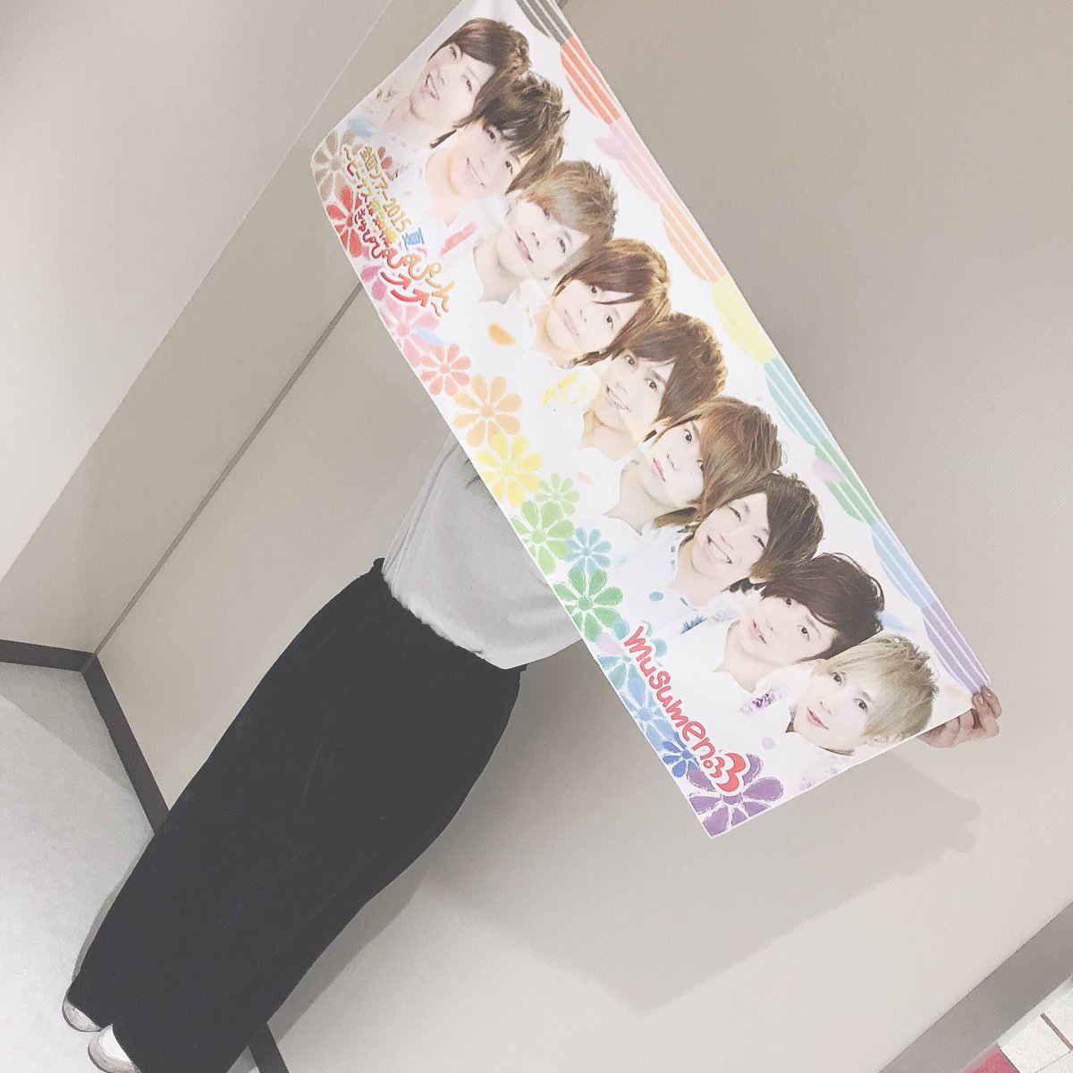 milky_makaron's tweet photo. 今年参戦したことツイートするの忘れてた、、。
つなぎちゃんと着たのに写真撮ってないやらかした😭
1部しか参戦できなかったけどなまら笑ったし推しは変わらずめんこかったねぇ🐰💓
2020年も全力で推させて頂きます。 https://t.co/m4yiUZfjvi